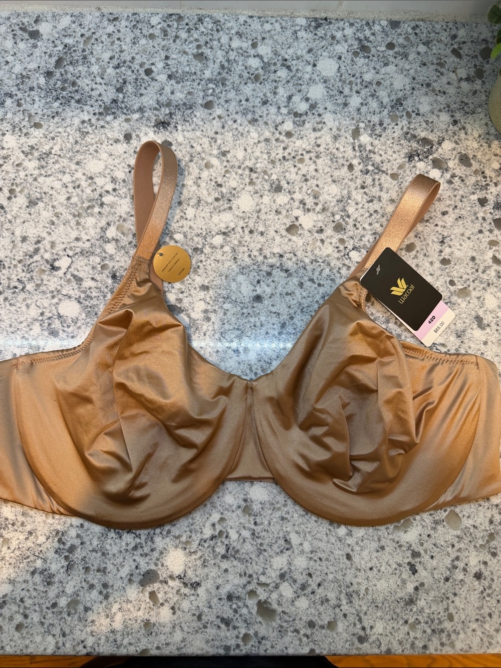 Wacoal Satin Full Coverage Underwire Bra — Champagne Gold size 42D New